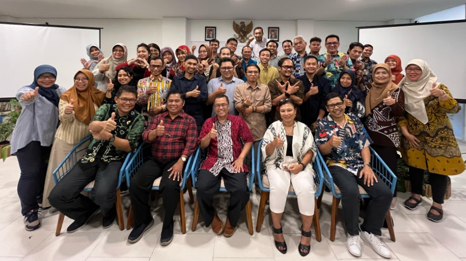 Perkuat Proyek Percontohan Implementasi Teknologi Ae. Aegypti Ber-Wolbachia, BBLabkesmas Yogyakarta ikuti Pertemuan Monitoring, Evaluasi, dan Perencanaan Piloting Wolbachia 5 Kota